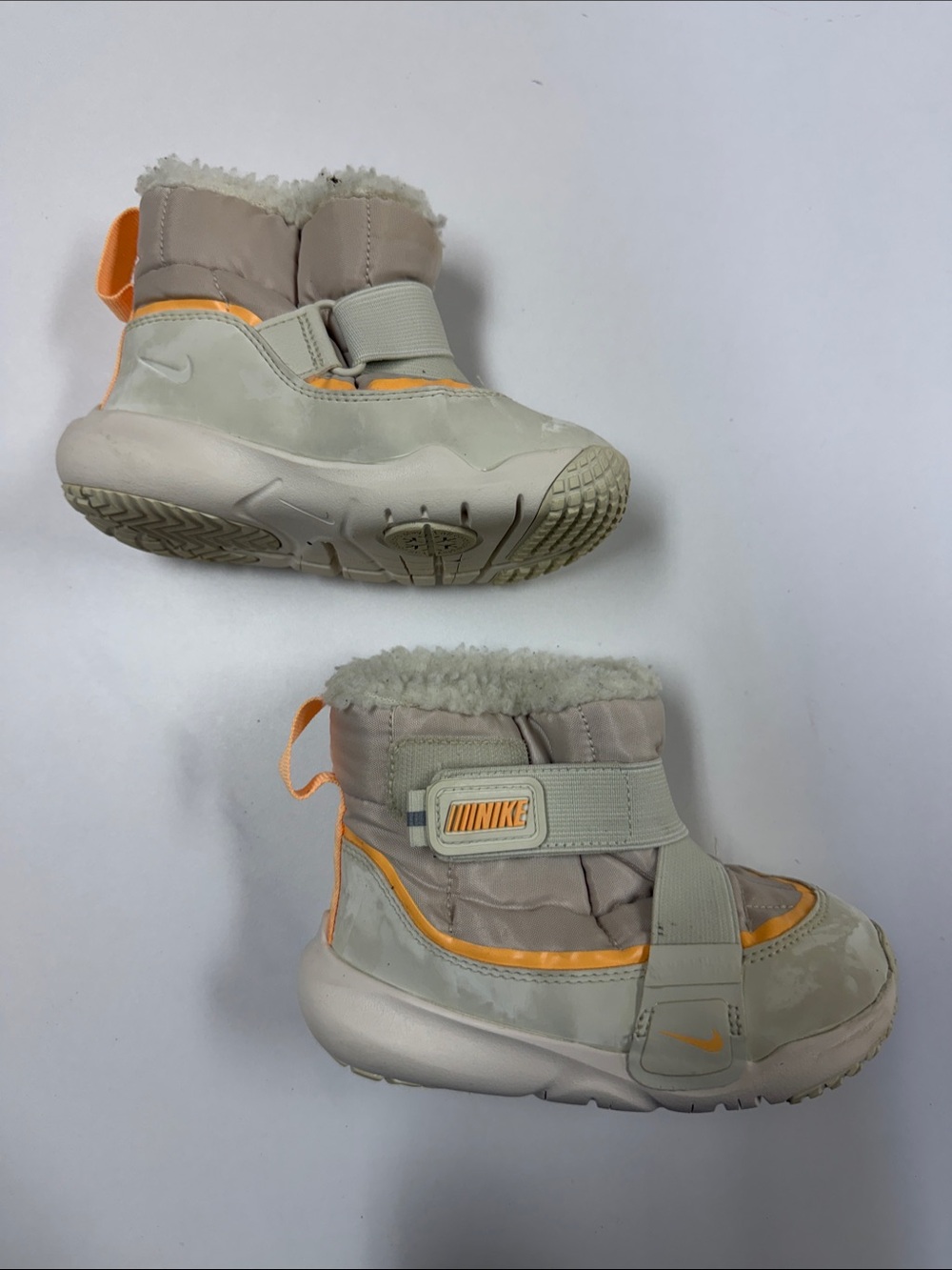 9C Nike Kids Beige and Orange Insulated Sherpa Snow Boot